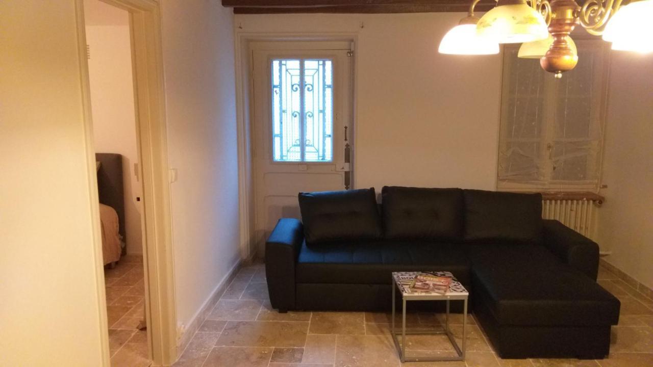 Le Gite Au Pied Du Chateau De Chaumont Exterior photo